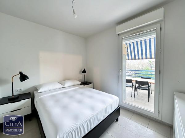 Appartement à vendre 3 pièces 54.12m² Fréjus (83600)