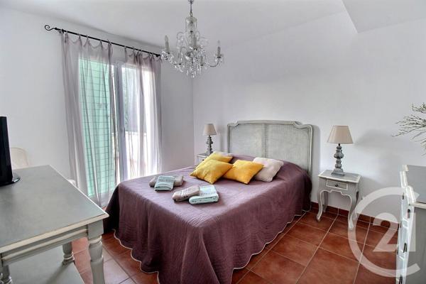 Maison à vendre  7 pièces - 142 m2 ROQUEBRUNE SUR ARGENS - 83