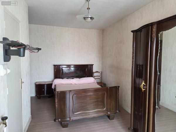 Maison de ville à vendre à Mayenne en Mayenne (53100), ref : 53075/FC62   
NOTRE DAME