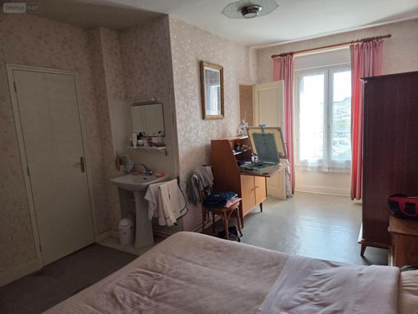 Maison de ville à vendre à Mayenne en Mayenne (53100), ref : 53075/FC62   
NOTRE DAME