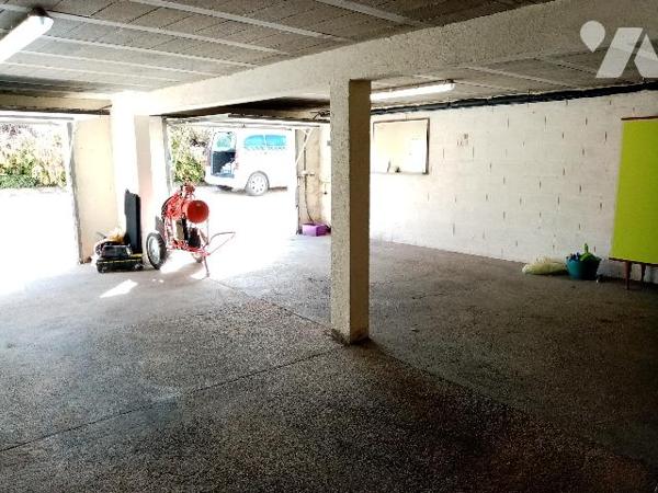 PAVILLON AVEC PISCINE. BELLE VUE DEGAGEE