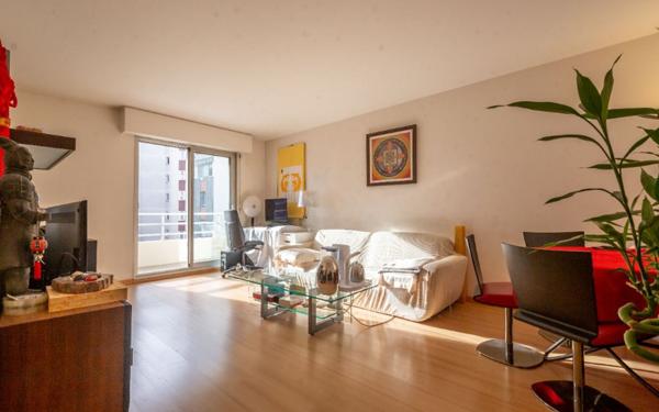 Appartement à vendre    3 pièces • 70,90 m2 Joinville-le-Pont