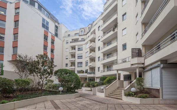 Appartement à vendre    3 pièces • 70,90 m2 Joinville-le-Pont