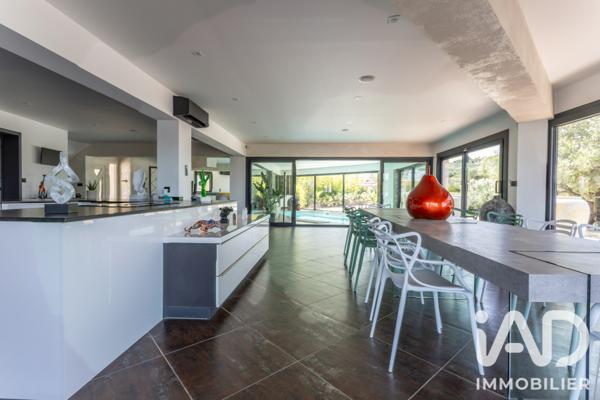 Maison à vendre 7 pièces 400 m² Mondragon
