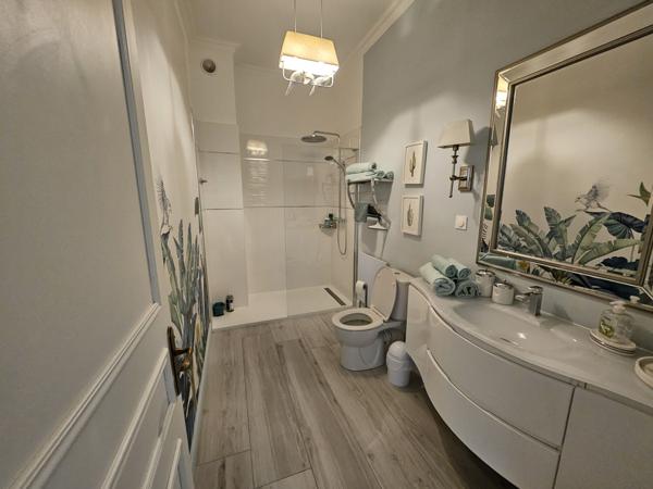 Hyères (83400) Appartement T3 d'exception avec piscine, tennis, vue mer