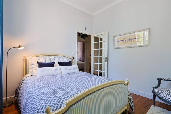 Hyères (83400) Appartement T3 d'exception avec piscine, tennis, vue mer