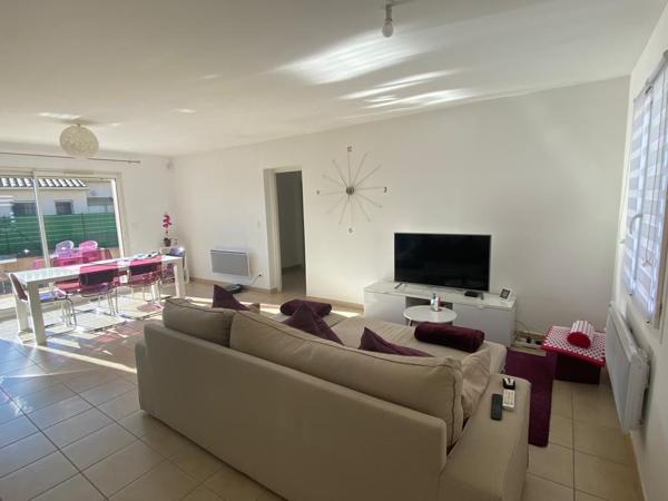 Maison T4 avec terrasse et garage. - Manosque - Réf. 474