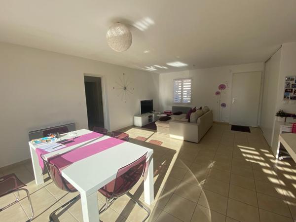 Maison T4 avec terrasse et garage. - Manosque - Réf. 474