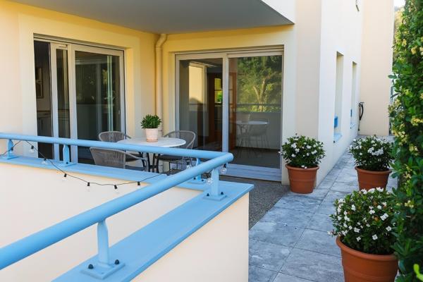 Centre village, T3 de 73 m² avec terrasse et jardin