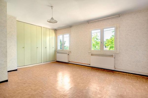 Maison familiale à Tresse Centre, 147m2 et garage 30m2