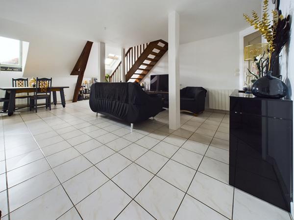 DUPLEX EN RESIDENCE - 76500