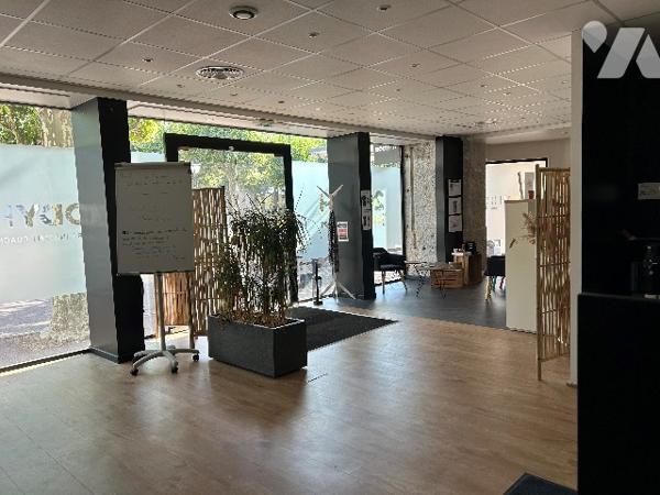 AIX-LES-BAINS - Droit au bail Local commercial