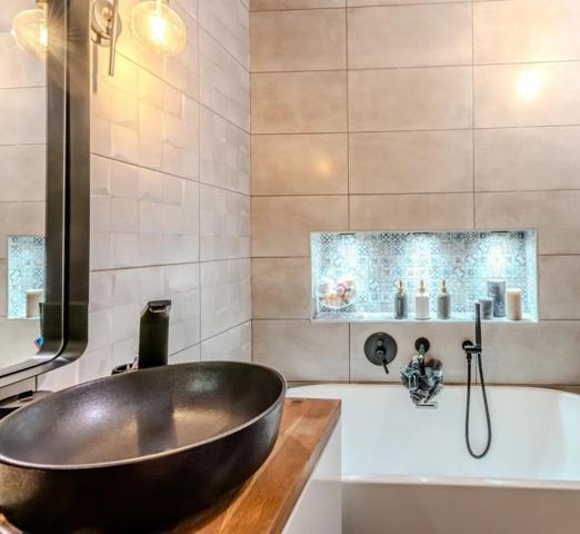 ELEGANCE HAUSSMANIENNE POUR CE T3 A ANNEMASSE