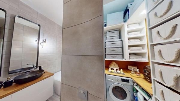 ELEGANCE HAUSSMANIENNE POUR CE T3 A ANNEMASSE