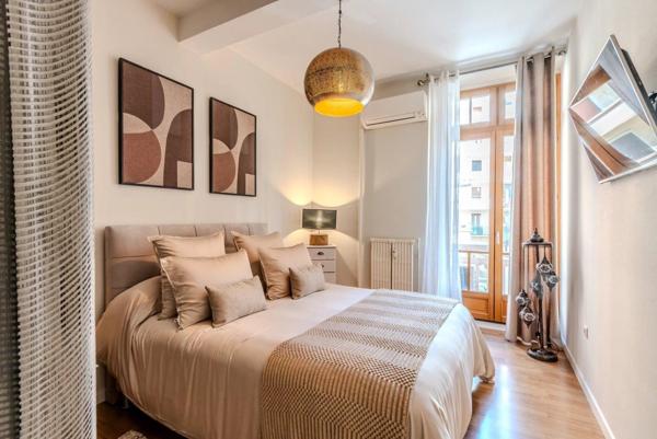 ELEGANCE HAUSSMANIENNE POUR CE T3 A ANNEMASSE