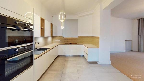 ELEGANCE HAUSSMANIENNE POUR CE T3 A ANNEMASSE