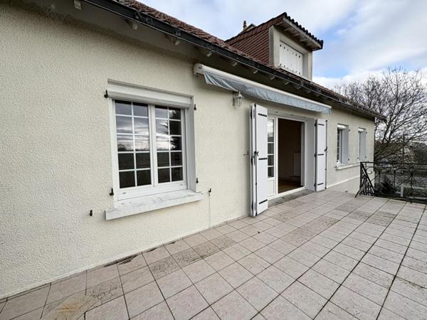 Grande Maison avec 1300 M2