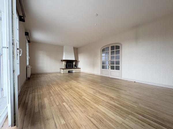 Grande Maison avec 1300 M2