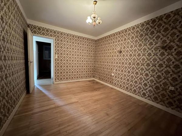 Grande Maison avec 1300 M2