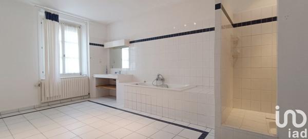 Maison à vendre 10 pièces 362 m² Bayonville-sur-Mad