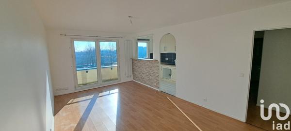 Appartement 2 pièces de 48 m² à Cergy (95800)