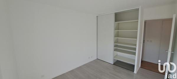 Appartement 2 pièces de 48 m² à Cergy (95800)