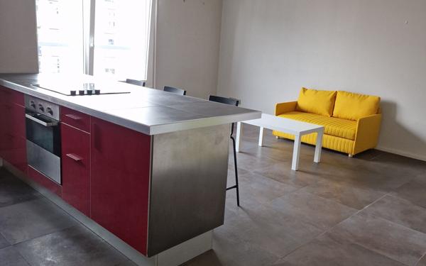 Appartement à vendre    2 pièces • 48 m2 Paris 14