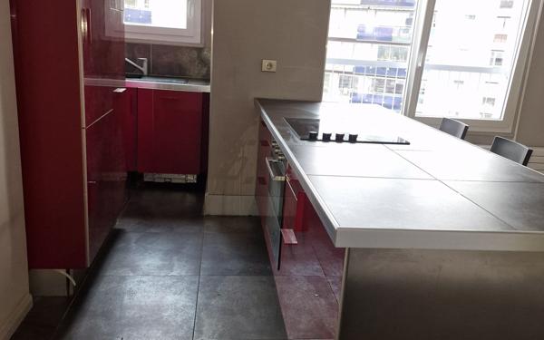 Appartement à vendre    2 pièces • 48 m2 Paris 14