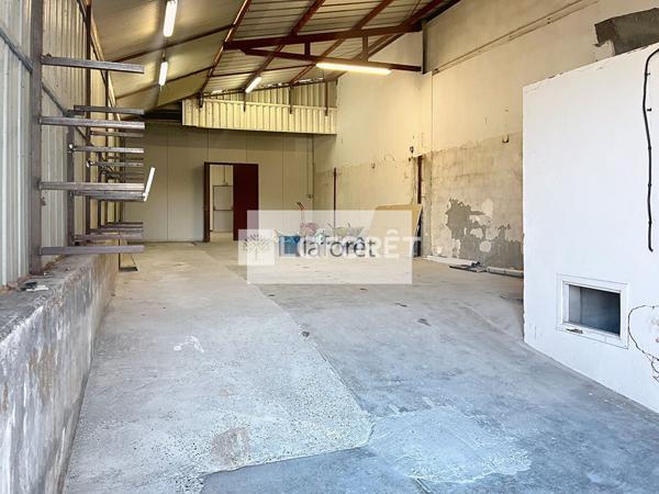 Location local commercial Montech - 675 m² - 2 800 €/mois
