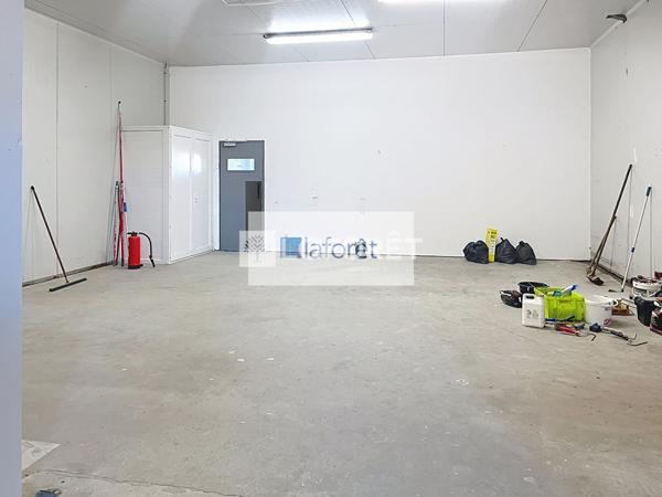 Location local commercial Montech - 675 m² - 2 800 €/mois