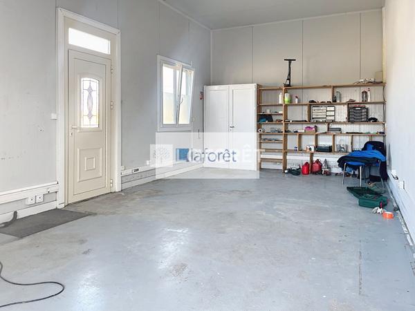 Location local commercial Montech - 675 m² - 2 800 €/mois