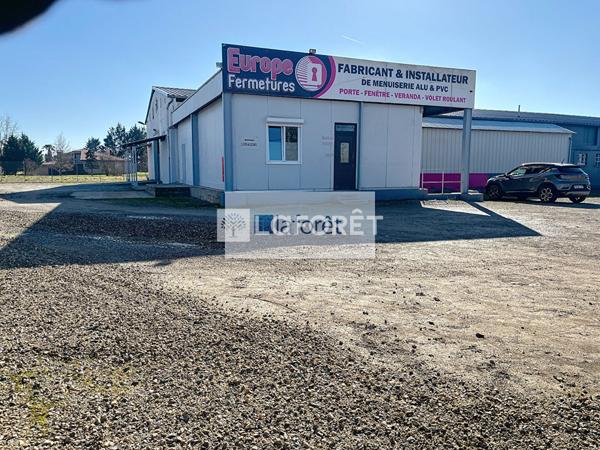 Location local commercial Montech - 675 m² - 2 800 €/mois