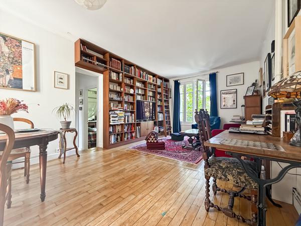 Appartement Montreuil 3 pièce(s) 65,63 m2 avec grenier au dessus et  cave