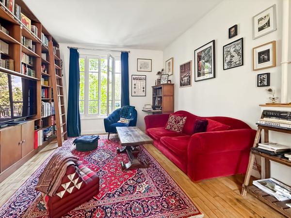 Appartement Montreuil 3 pièce(s) 65,63 m2 avec grenier au dessus et  cave