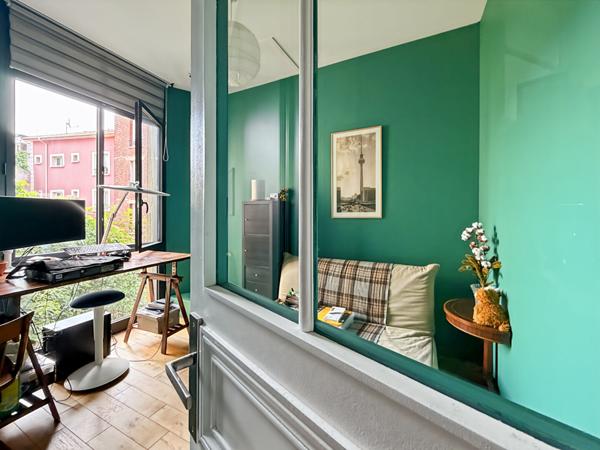 Appartement Montreuil 3 pièce(s) 65,63 m2 avec grenier au dessus et  cave