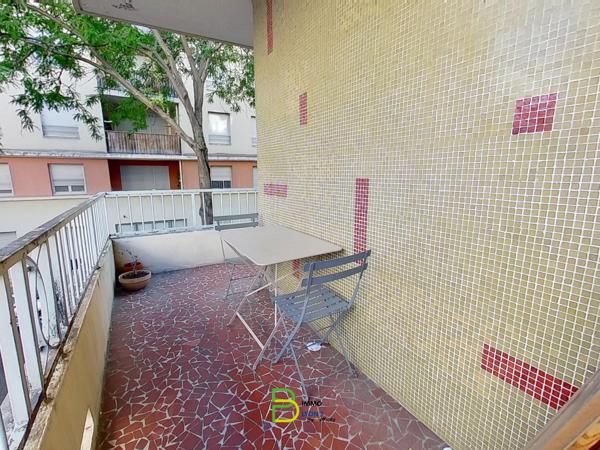 Appartement
         3 pièces
        - 71 m² Exclusivité 324 500 € *