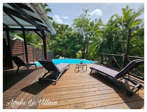 Maison proche du centre de Deshaies