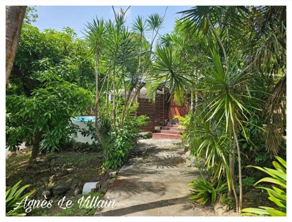 Maison proche du centre de Deshaies