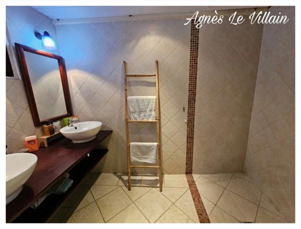 Maison proche du centre de Deshaies