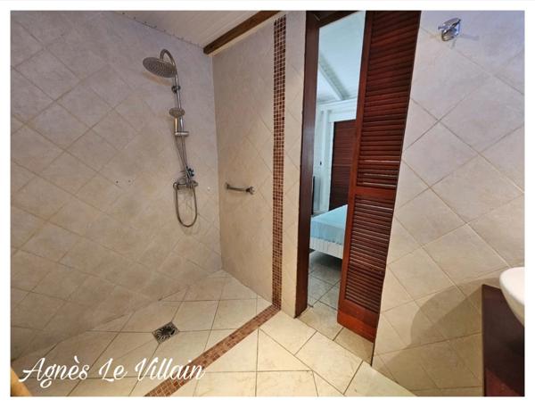 Maison proche du centre de Deshaies