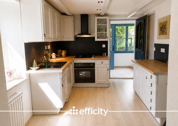 Maison
         9 pièces
        - 185 m² 256 000 € *