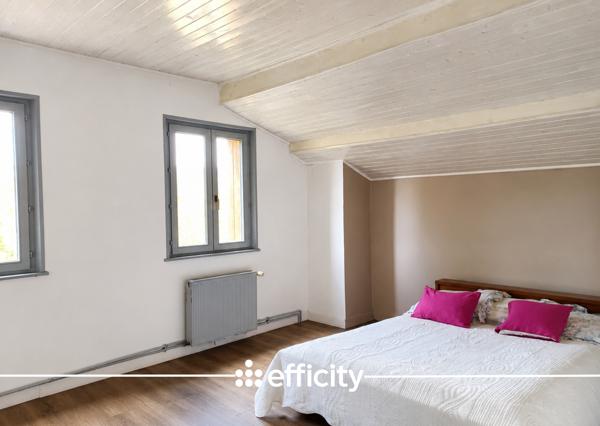 Maison
         9 pièces
        - 185 m² 256 000 € *