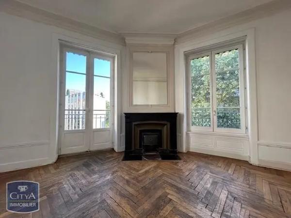 Appartement à louer 4 pièces 99.4m² Lyon 6e Arrondissement (69006)