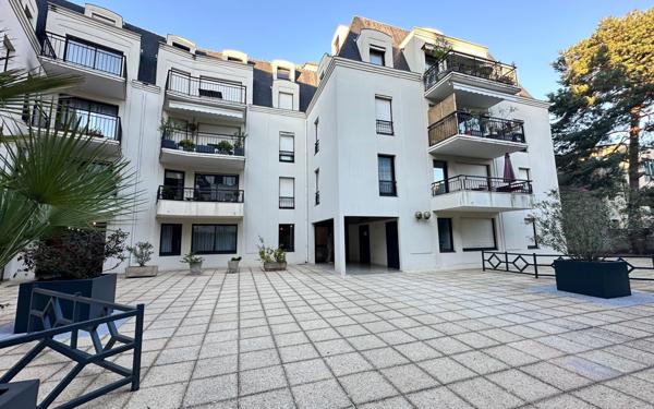 Appartement à vendre    1 pièce • 31 m2 Bordeaux
