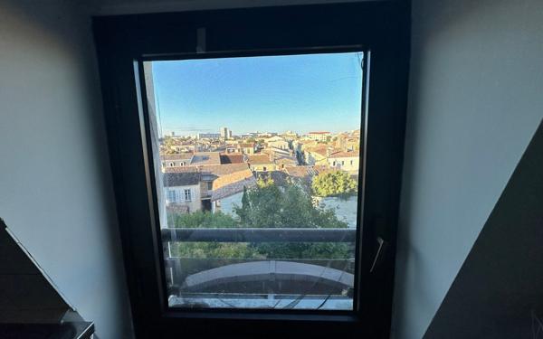 Appartement à vendre    1 pièce • 31 m2 Bordeaux