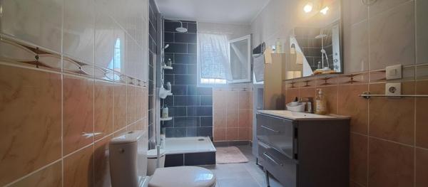 PERPIGNAN, MAISON T4, PLAIN PIED, 3 FACES AVEC JARDIN PISCINABLE