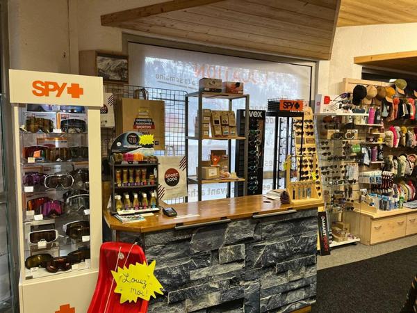 Très rare Magasin Location Skis au pied de pistes
