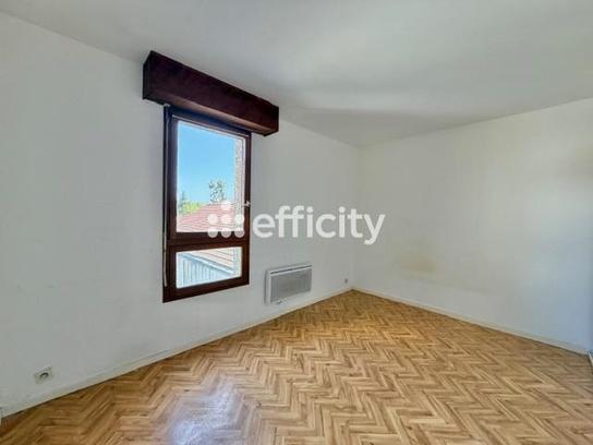 Appartement
         2 pièces
        - 43 m²