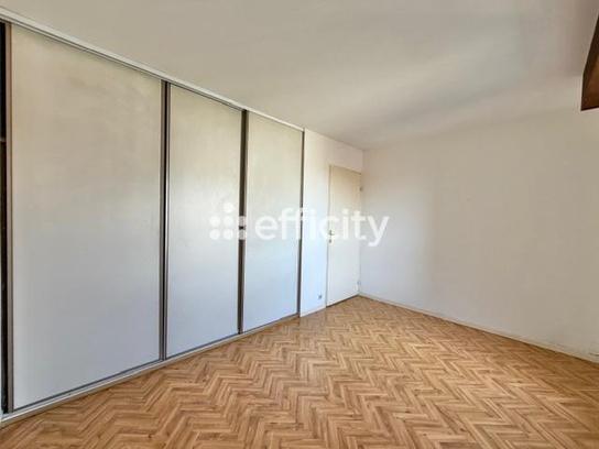 Appartement
         2 pièces
        - 43 m²