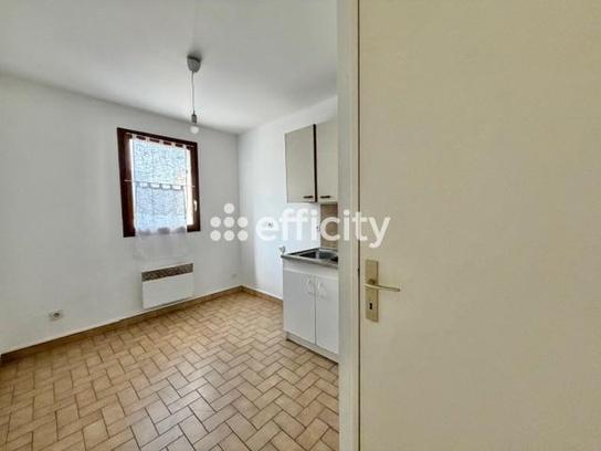 Appartement
         2 pièces
        - 43 m²
